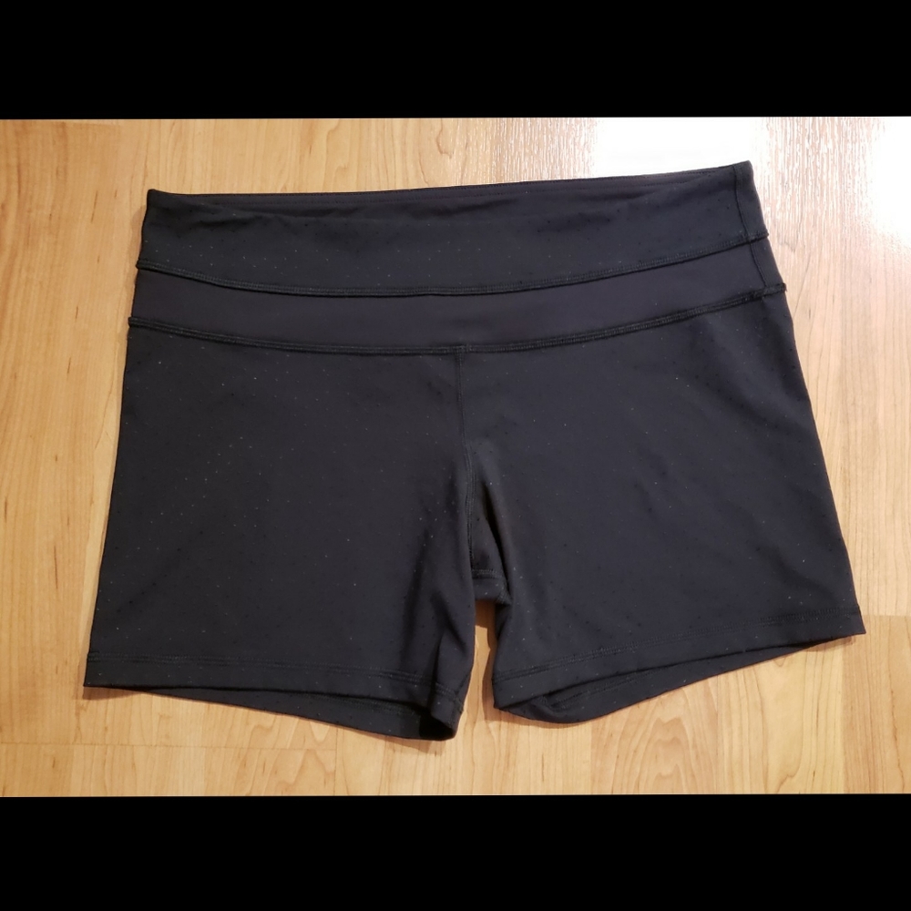 Lululemon black shorts